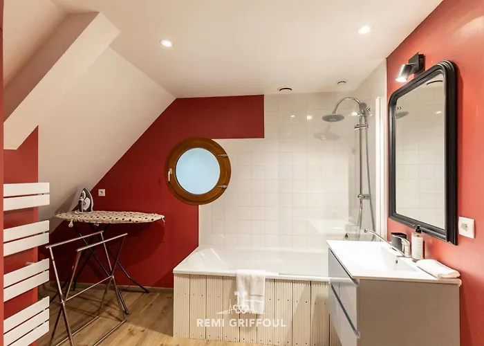 Eva Stunning With Garden Sleeps 10 *