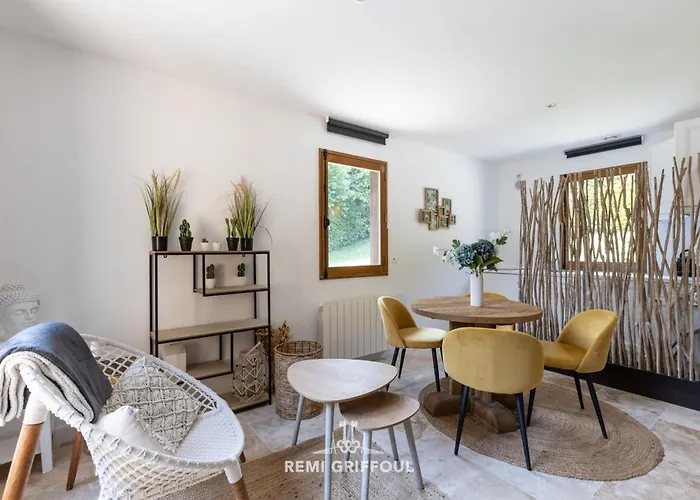 Eva Stunning With Garden Sleeps 10 Vila Honfleur