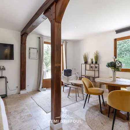 Villa Eva Stunning With Garden Sleeps 10 Honfleur